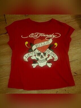 Ed Hardy Red Graphic Tee - 'Kills Love Slowly' Skull Design